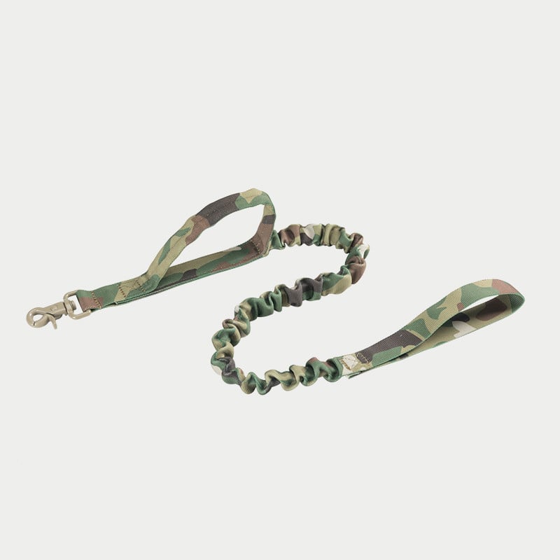 Heavy-duty dog lead clip and stitching detail